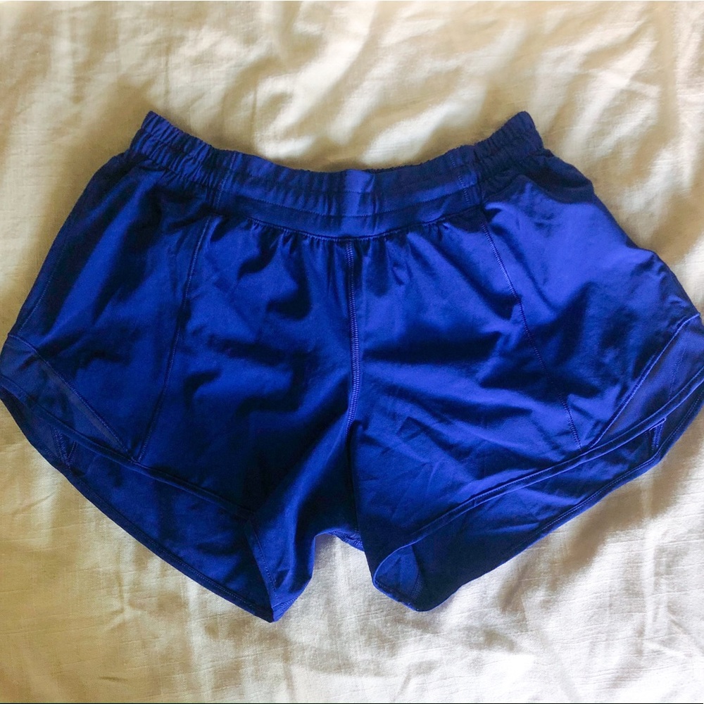 ❌ SOLD ❌ Lululemon Hotty Hot II Shorts Larkspur
